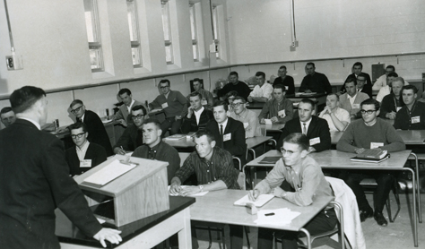 Dr. Robert Dunlop meets with the WCVM’s first class of veterinary students in September 1965. Photo: U of S Archives (A-4466).