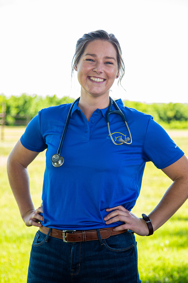 Dr. Jane Westendorf is now working as a clinical intern at Moore Equine Veterinary Centre in Calgary, Alta. Submitted photo.