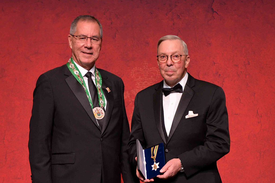 Dr. Lorne Hepworth (right) with Lieutenant Governor Russ Mirasty. Photo credit: Brighten Creative Group.