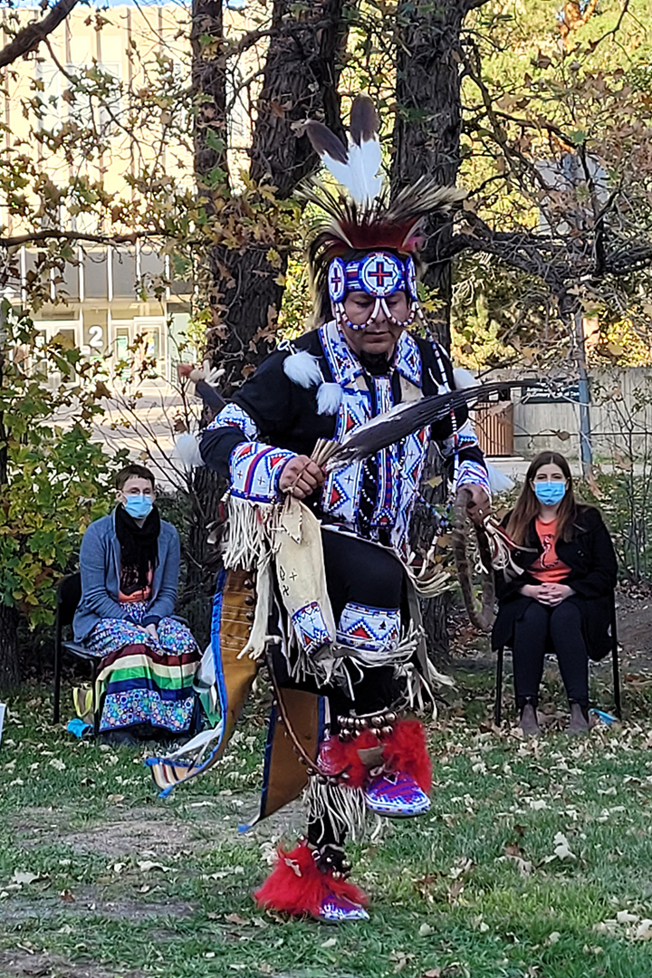 TJ Warren dances at the Western College of Veterinary Medicine on Oct. 7, 2021. Photo by Jessica Jackson. 