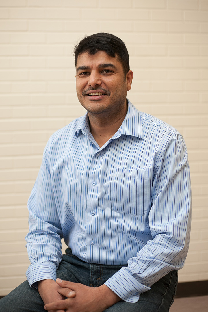 Dr. Dinesh Dadarwal, food animal theriogenologist at the WCVM. Photo: Christina Weese.