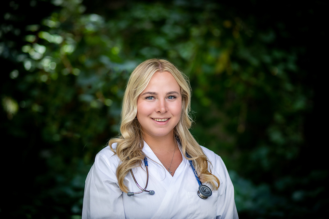 Ella Parcels, a first-year veterinary student at the Western College of Veterinary Medicine (WCVM). Photo: Christina Weese. 